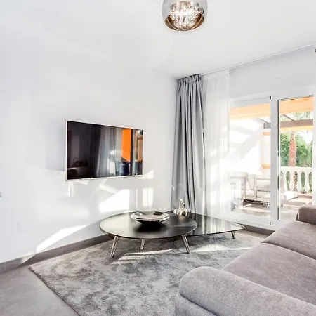 By Riva - Elegant, Contemporary 2 Bedroom In Dama De Noche Puerto Banus