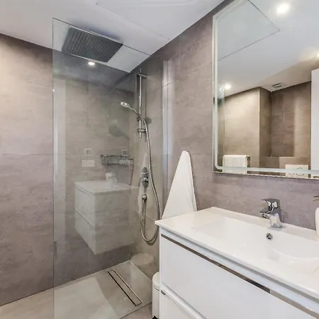 By Riva - Elegant, Contemporary 2 Bedroom In Dama De Noche Puerto Banus Appartement