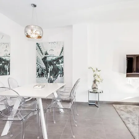 By Riva - Elegant, Contemporary 2 Bedroom In Dama De Noche Puerto Banus Apartment