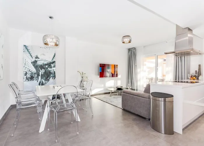 By Riva - Elegant, Contemporary 2 Bedroom In Dama De Noche Puerto Banus *